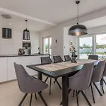 Holiday home Awesome In Donja Jagodnja